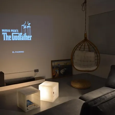 Loft Apartment *
