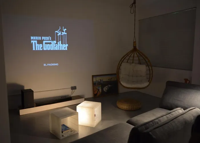 Loft Industrial Con Cine Y Diseno Appartement *