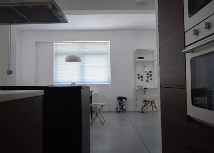 Loft Industrial Con Cine Y Diseno דירה